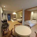 ホテル U-hotel Aduana リバデオ