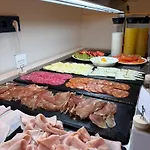 U-hotel Aduana リバデオ
