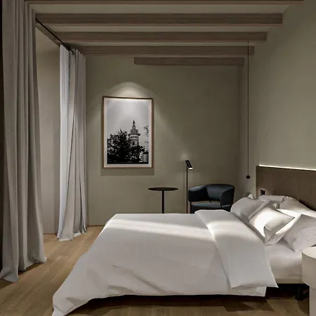 U-hotel Aduana 4*