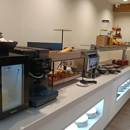 U-hotel Aduana Hotel