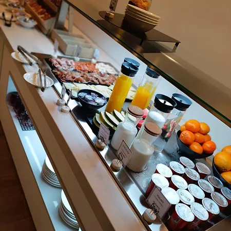 U-hotel Aduana Hotell 3*