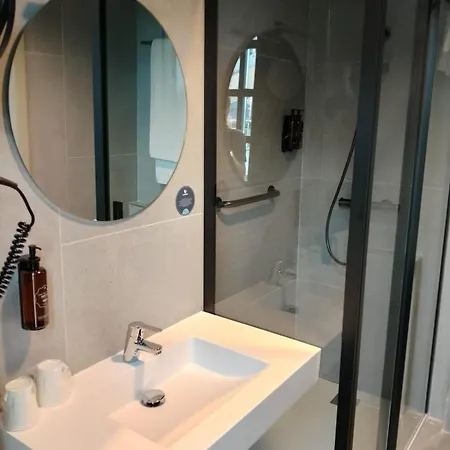 Hotel U-hotel Aduana