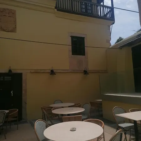 Hotel U-hotel Aduana