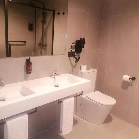 U-hotel Aduana 4*
