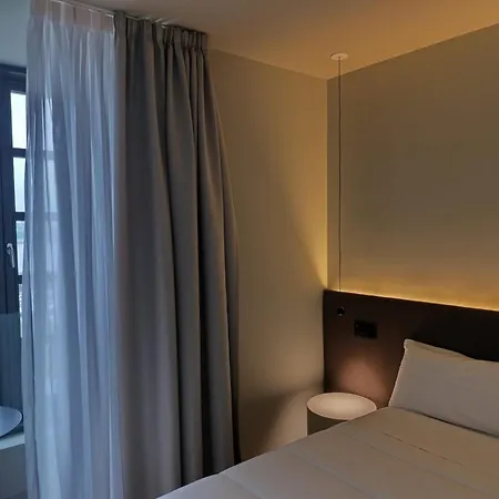 U-hotel Aduana
