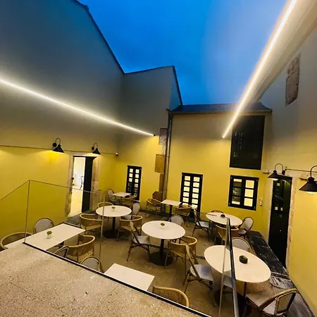 U-hotel Aduana 3*