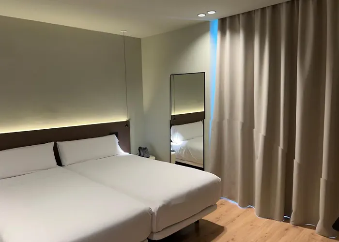 U-hotel Aduana Otel Ribadeo