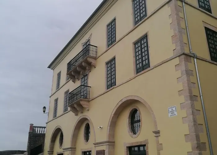 ホテル U-hotel Aduana 2*