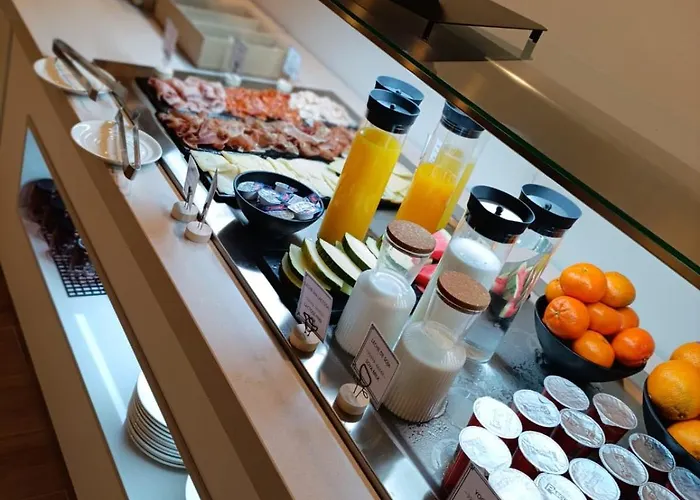 U-hotel Aduana Отель 3*