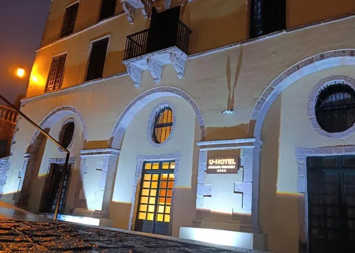 U-hotel Aduana Отель Рибадео