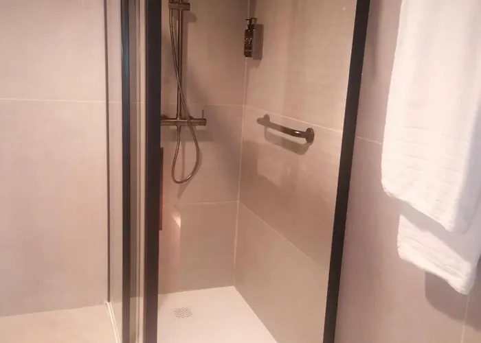 U-hotel Aduana Otel Ribadeo