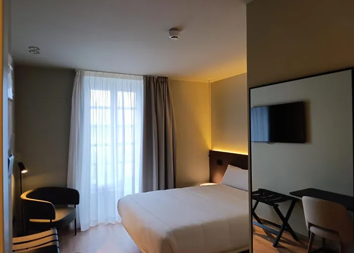 U-hotel Aduana Отель