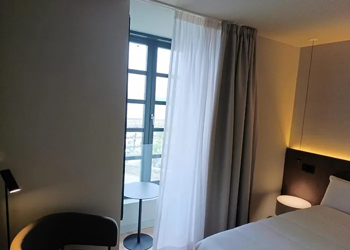 Отель U-hotel Aduana Рибадео