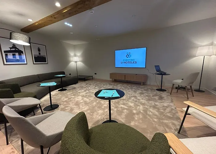 Отель U-hotel Aduana